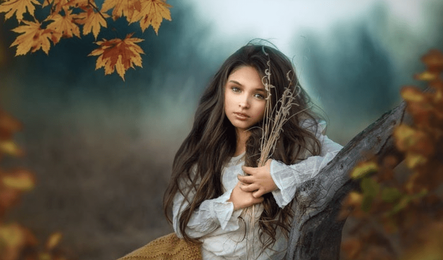 Lisset Perrier Photography – Glowing Girl – Mastering Light and Airy Portraits: Photoshop Editing Tutorial for Outdoor Images (Premium)