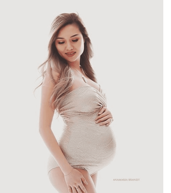 Maternity Photography 101 by Ana Brandt (Premium)