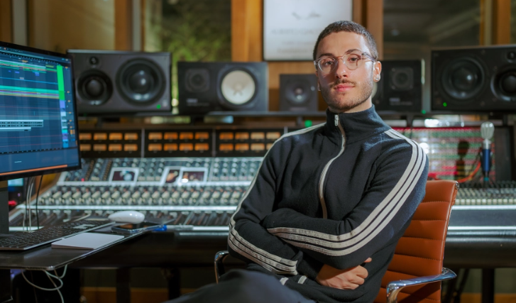 MixWithTheMasters Teo Halm producing ‘Evergreen’ by Omar Apollo (Premium)